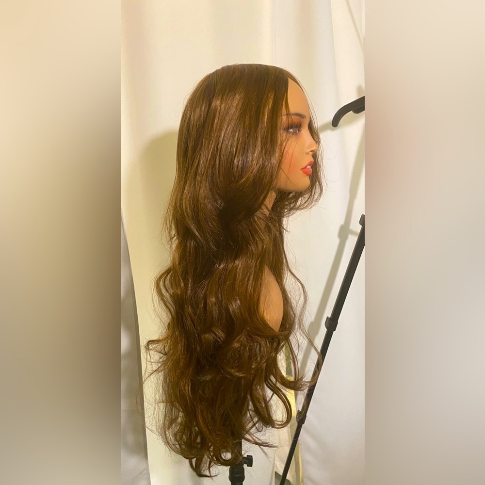 BOGO 🎉 HAIR- WIG- 30 in. Golden Brown layered wig.